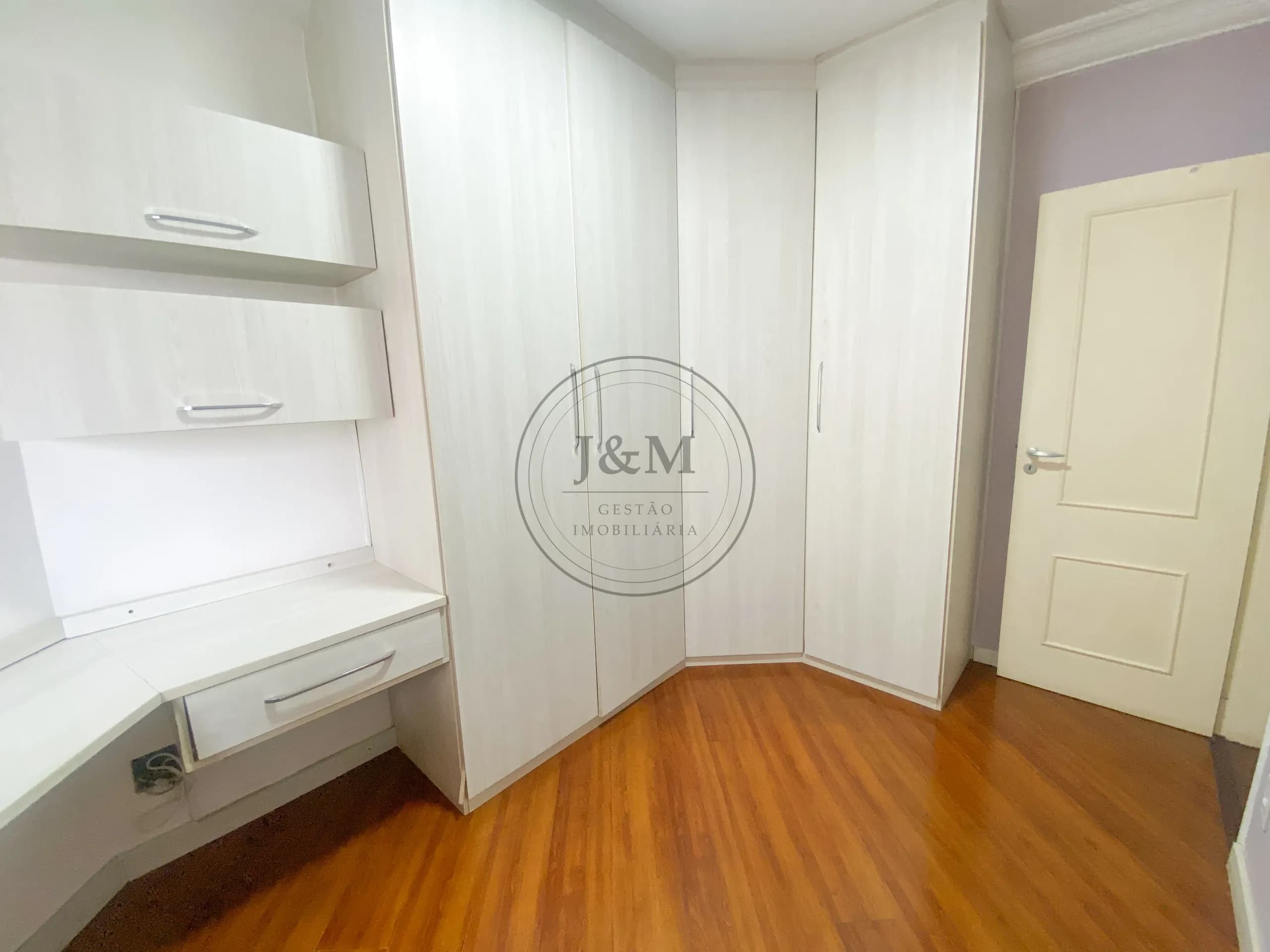 Apartamento com 3 quartos, 1 suíte e 2 vagas próximo do metrô São Judas